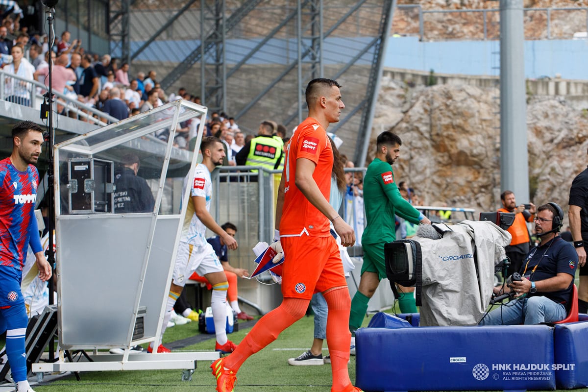 Lovre Kalinic left Hajduk
