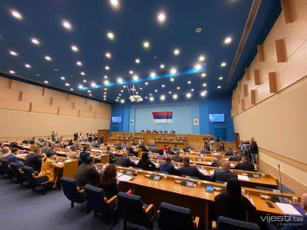 The NSRS discusses the reserve composition today