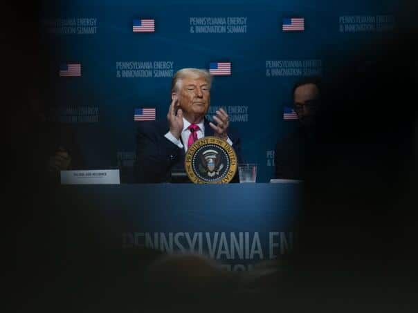 The Trump Birthday letter was detected to pedophil Epstein