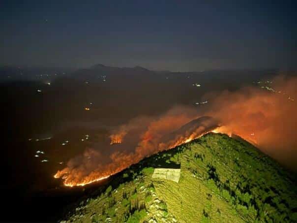 Fire in Trebinje is eliminated by control, extinguisher and helicopter