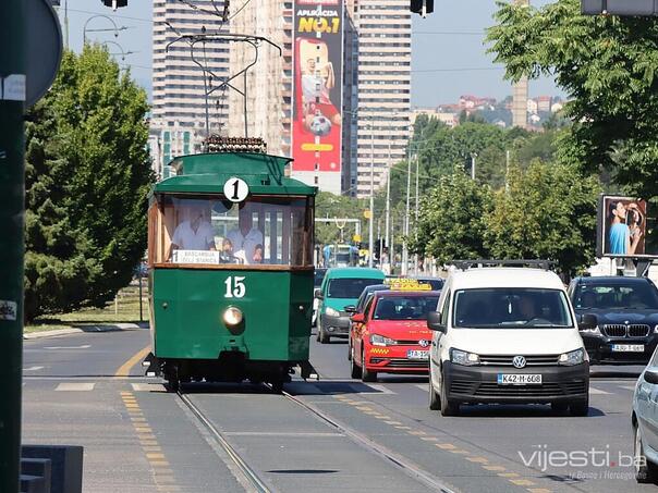 The first electric tram rides in Sarajevo, tourists enthusiastic