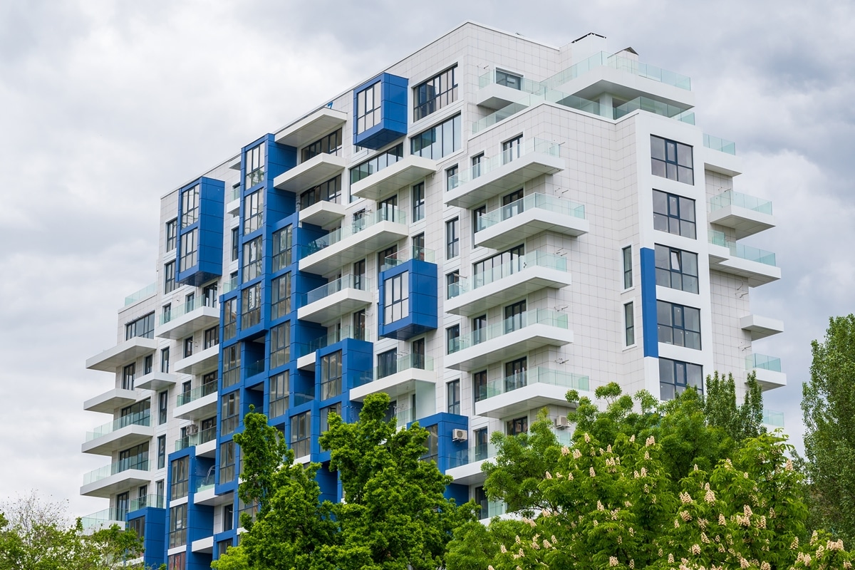 New building in Europe at the lowest level