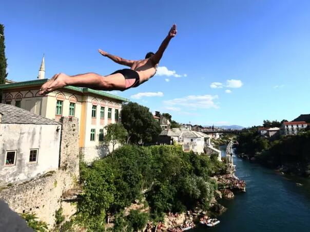 Sunday Traditional 459. Jumps from the old bridge