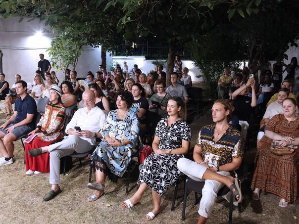 In the beautiful ambience of Trio Zerdeli, he held a great concert