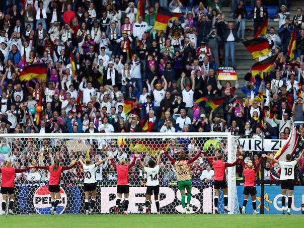 Female football euro crash records of attendance