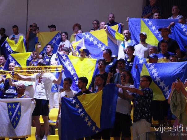 Great dragon support: bh. Fans filled the hall in Limassol