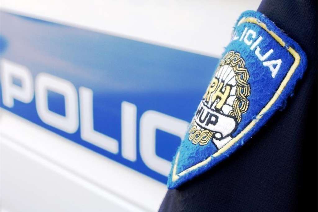 Croatia: Driver bh driver was killed in a car accident. Registration, more seriously injured