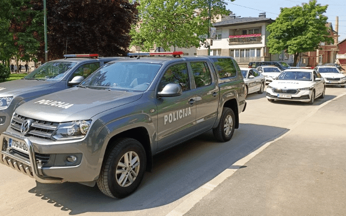 Detention for Almedina Rabić (37) from Gradacca: insulted and physically attacked two policemen, inflicting their injuries