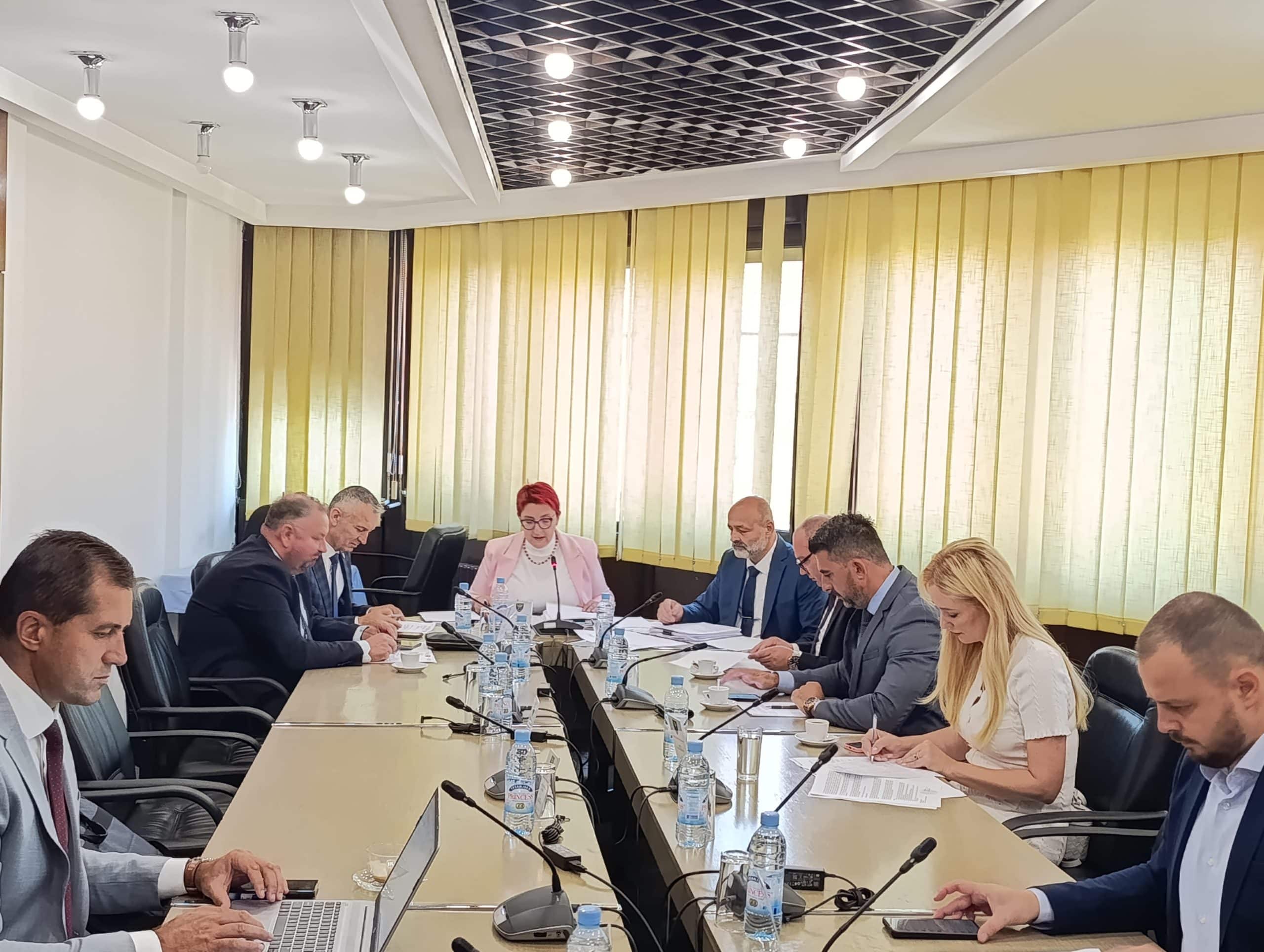 The Government of the ZDK brought a number of decisions on human issues and financial support to local communities