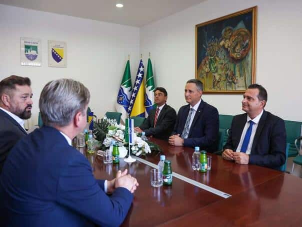 Bećirović within the business visit to Cazin with the Mayor Ogrešević