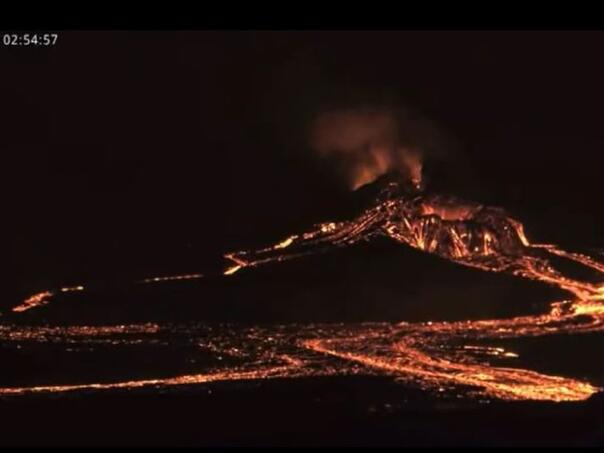 Erupted one of the most active volcanoes in the world: look at the impressive scenes