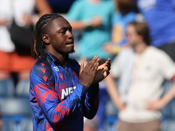 Eze near Tottenham, Okafor goes to Leeds