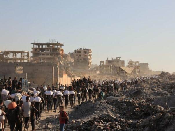 Thousands of Palestinians leave the city of gauze out of fear of Israeli offensive