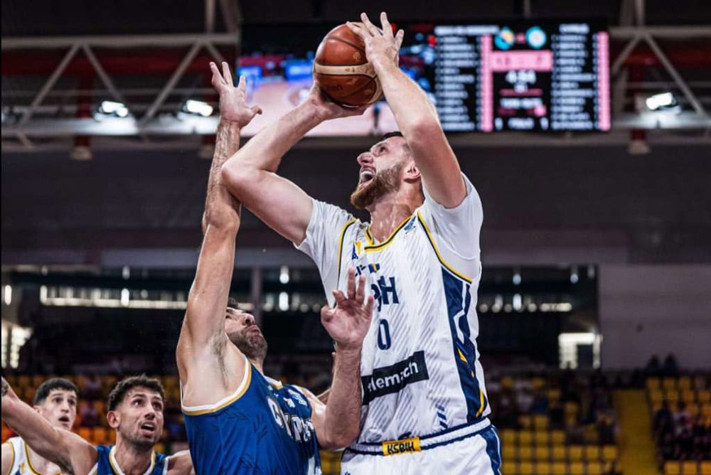 BiH basketball players convincing at the opening of the Eurobasket