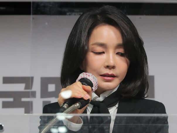 South Korea: The Special Prosecutor is seeking an order for the detention of the former first lady