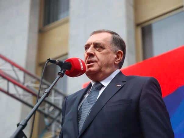 Lobby by America, Moli Vučić and Trump: Dodik’s desperate fight against the political end