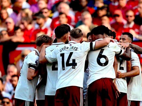 Manchester United dominated, Arsenal took the victory