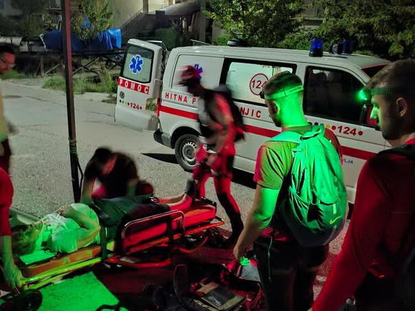 Cavalry accident: man killed, wife injured