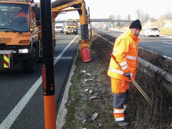 From the refrigerator to the sailboat: What ends along the highway in Austria