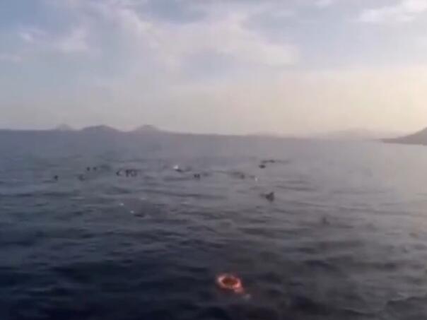 Sank the ship on one of the most dangerous migrant routes, dozens of dead