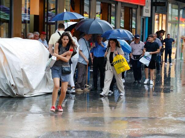 Tomorrow Cloudy and Unstable Time, Rain and Shutdowns with Thunder