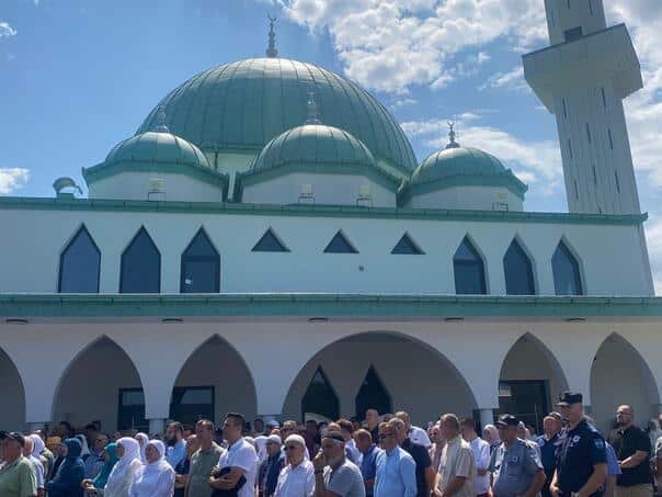 The mosque opened in Jeans-Parts in Bosanska Krupa