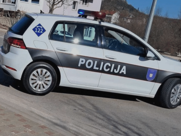 Nearly tragedy in Ljubuški: a boy (5) from a rifle wounded sister