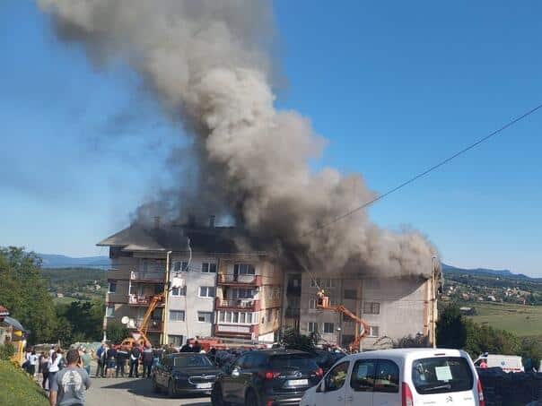Large fire in Vlasenica: two buildings in flames