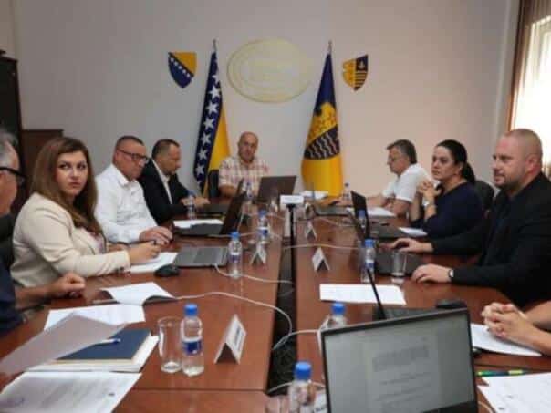 Students from BPK Goražde receive the sixth war scholarship for 2024/2025. year