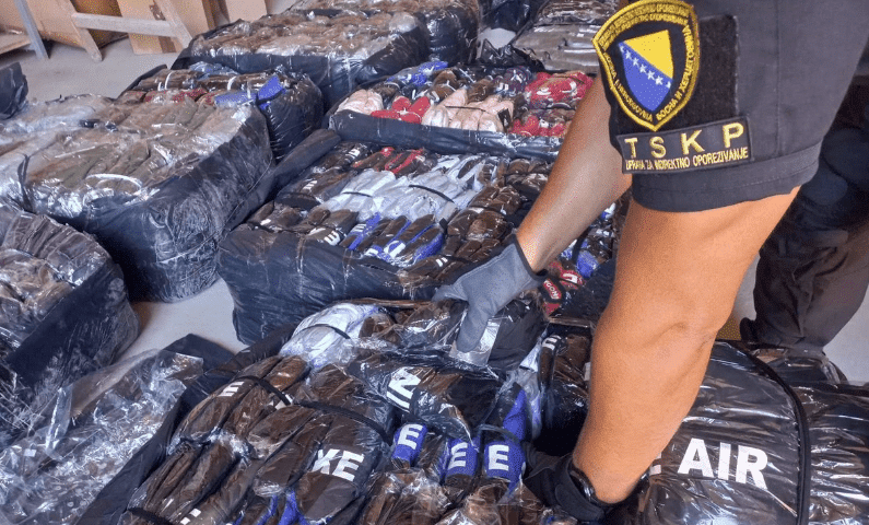 Photo / RC Tuzla: Defeated clothing and footwear worth 176,000 KM