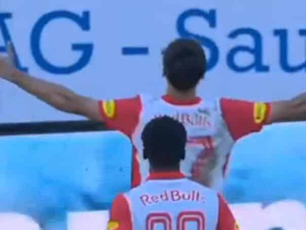 Alajbegović scored a new goal for Salzburg, the goalkeeper had no chance