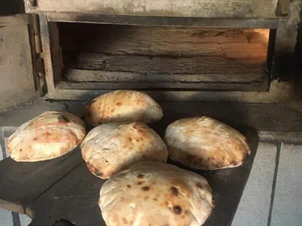 British Guardian wrote about bunkins with a kaymak in Ostrošac