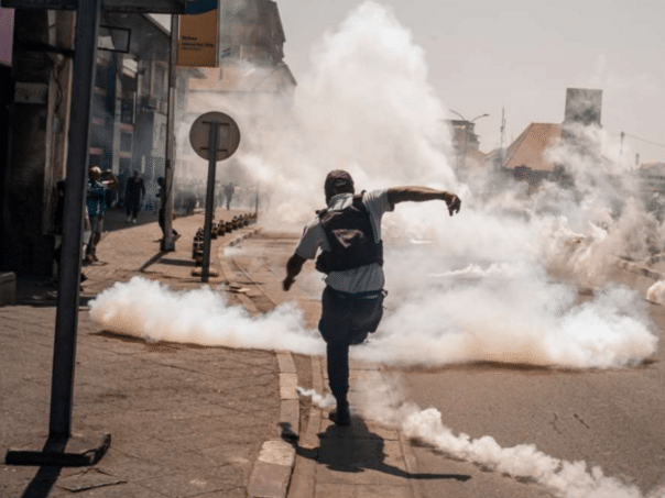 Protesters in Madagascar return to the streets despite the disbandment of the Government