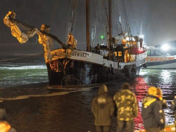 Drama on the sea in the Netherlands: Sailboat and ship collision, injured children