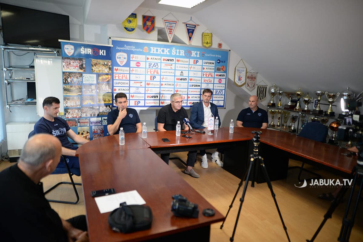 Wide in the new season with 9 players from its own drive, from 5 foreigners none from Croatia