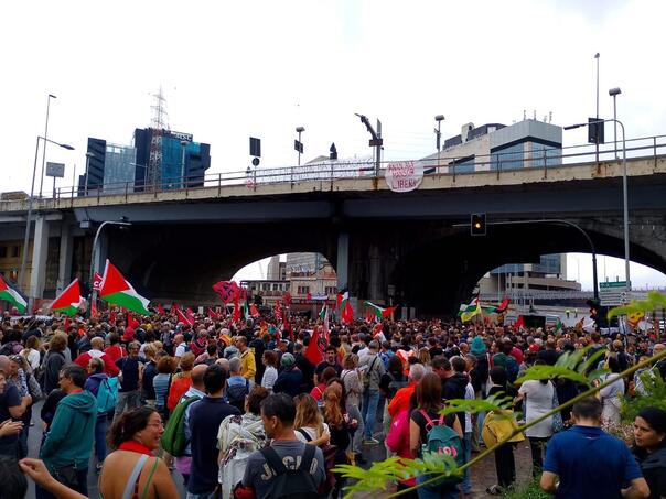 Italy paralyzed by general strike in solidarity with gauze