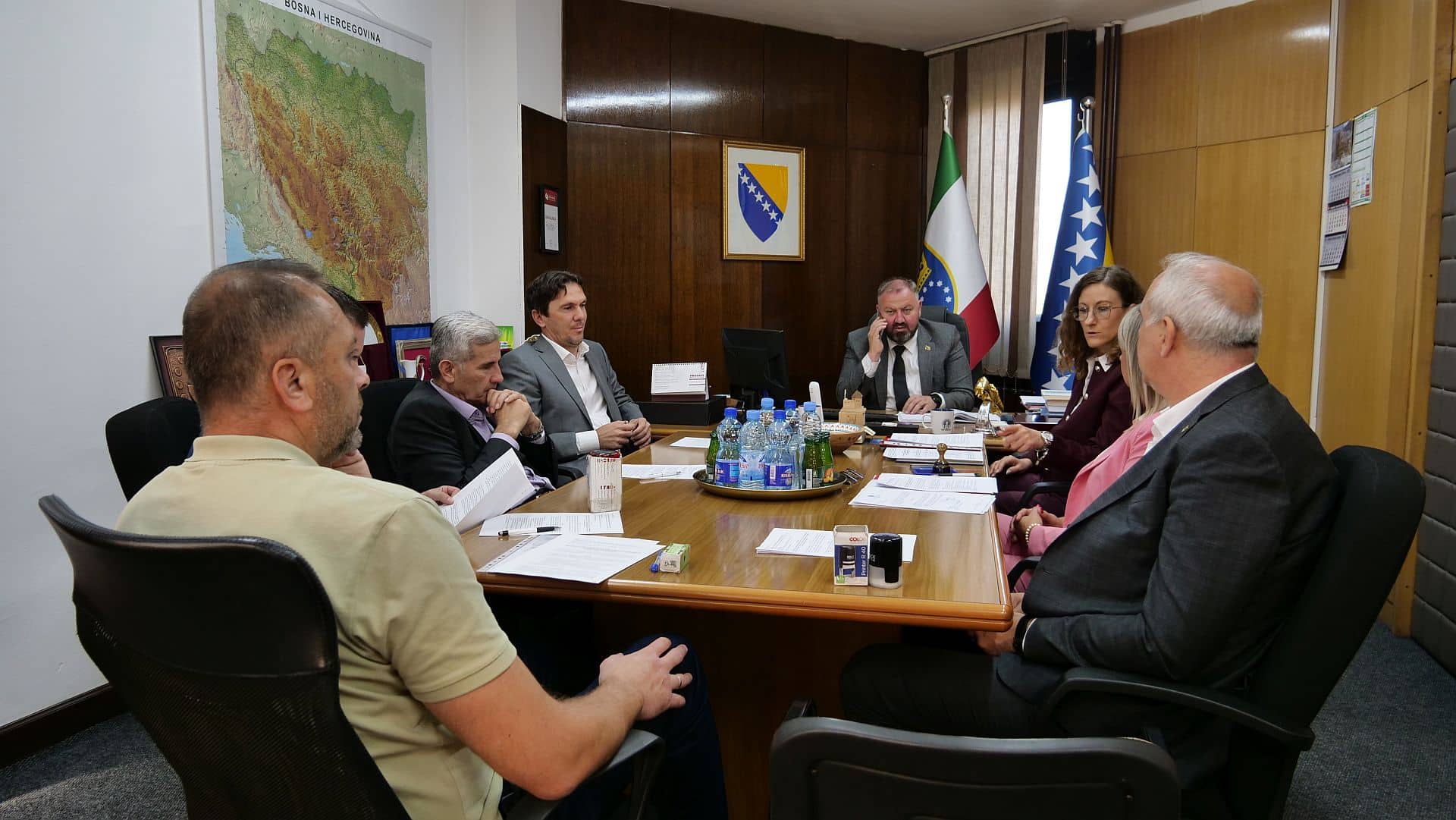 Minister Sibonjic signed new contracts for the subsidy for the construction of business zones in ZDK