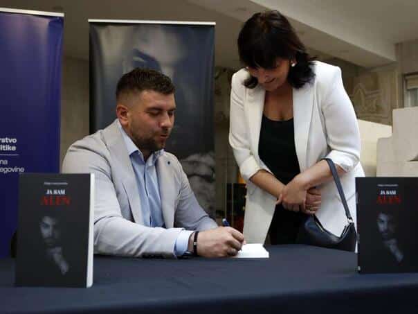 The book presented "I’m Alen" In Sarajevo