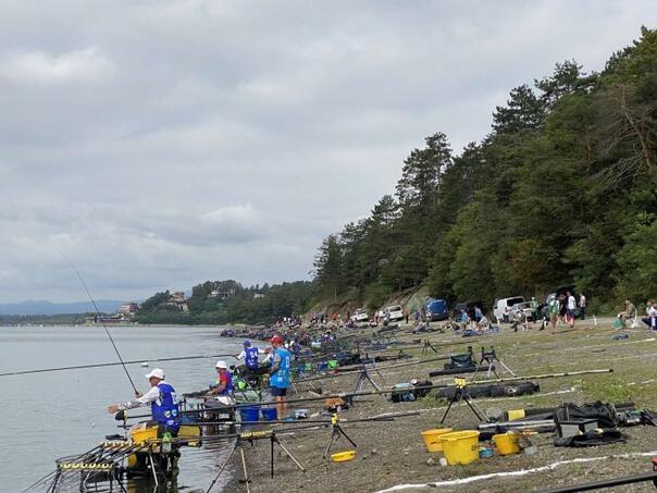 Fishermen from 30 countries Fishing on the lake Modrac: Terms of excellent, expectations of great