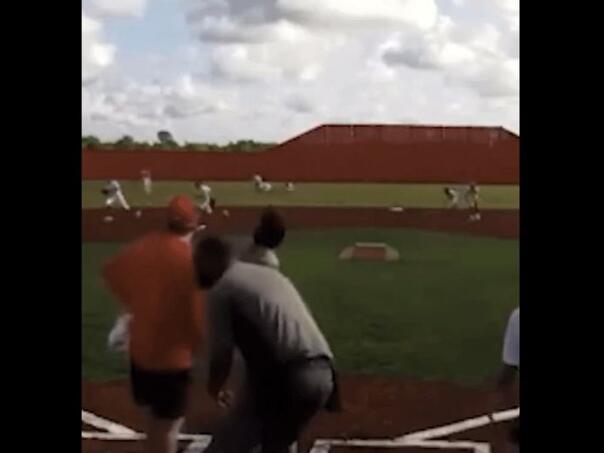 USA: The trainer was shot with a stray bullet