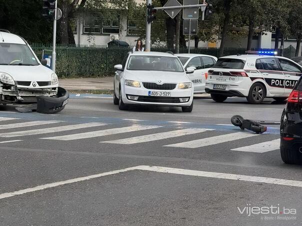 Collision of cars and electric rhomobiles at the crossroads in Grbavica