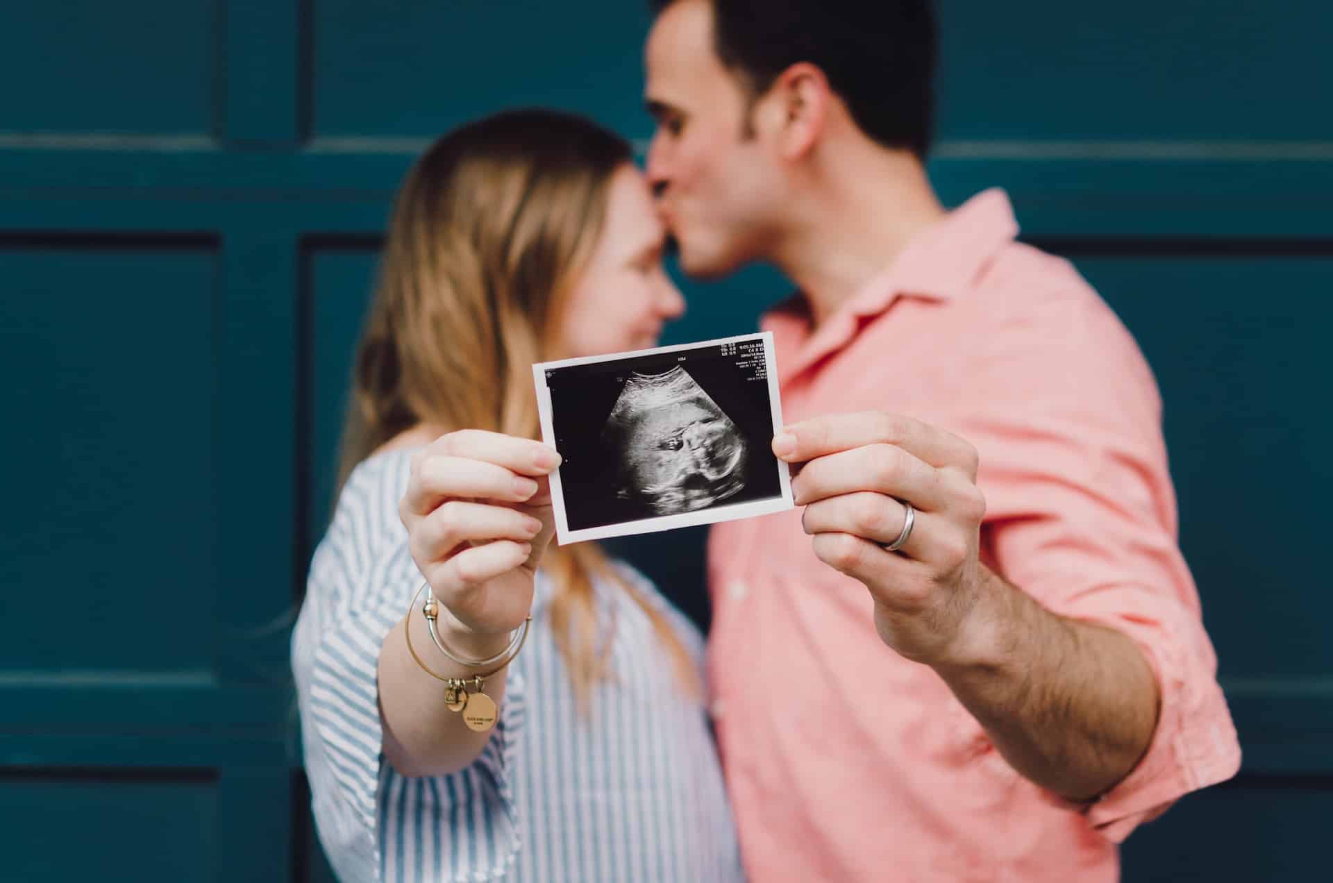 The accompaniment to childbirth could soon be legally guaranteed in FBiH