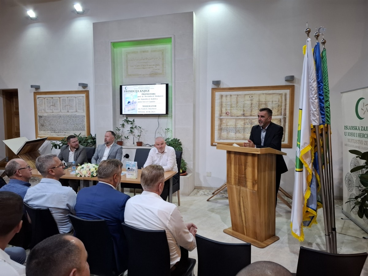 Tešanj: Promotion of the book “100 Hutbi Izet-ef. Boats” held