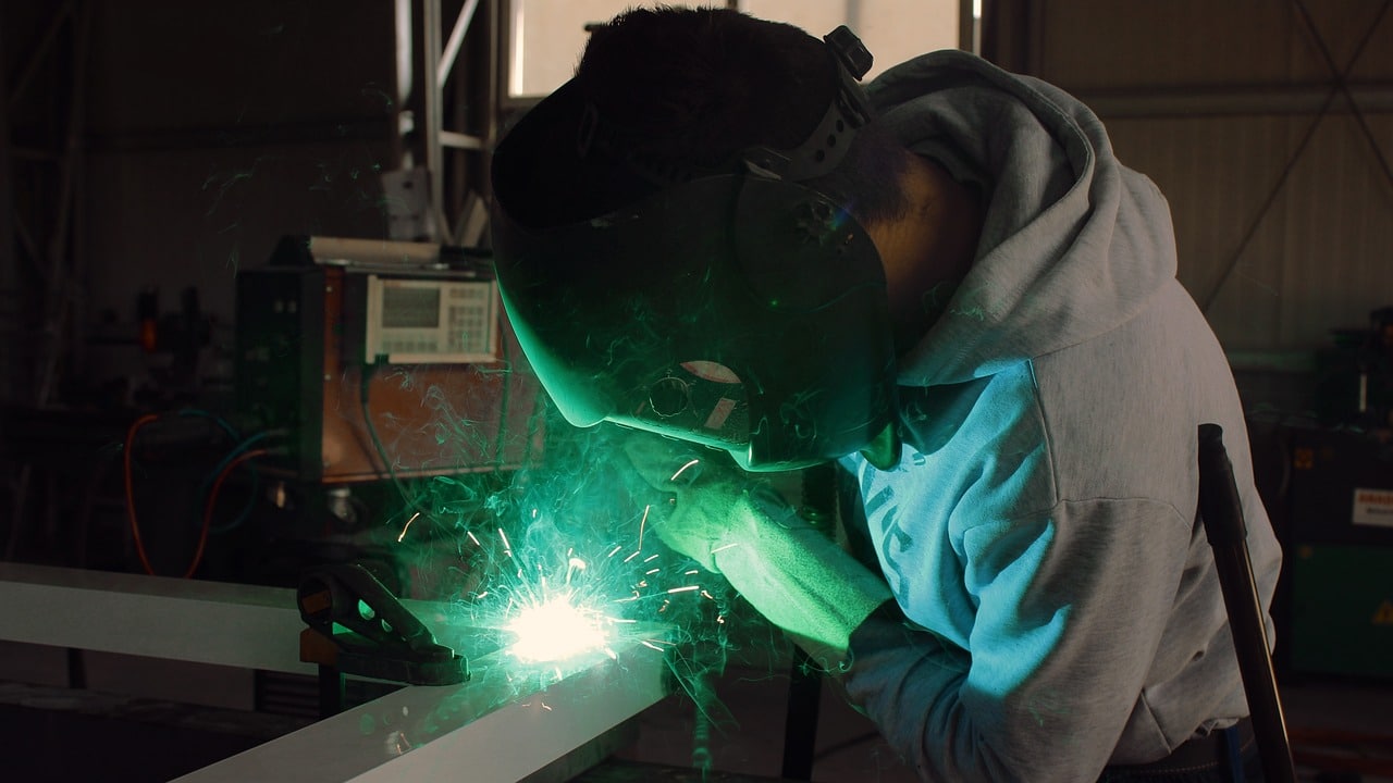 ZDK records stable employment: Zenica First, Tešanj Others in August 2025.