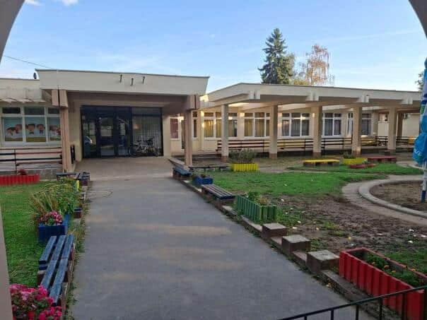 Employees in Banja Luka kindergartens held a warning strike