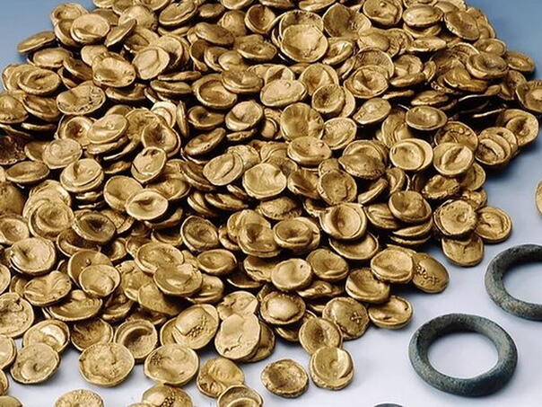 Gold worth 600,000 stolen from the Paris Museum