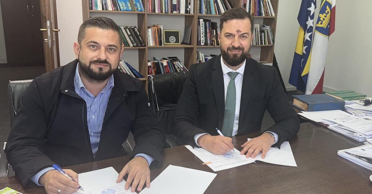 New investments in sports infrastructure in ZDK: 200,000 KM allocated for sports field projects in Maglaj and Vareš