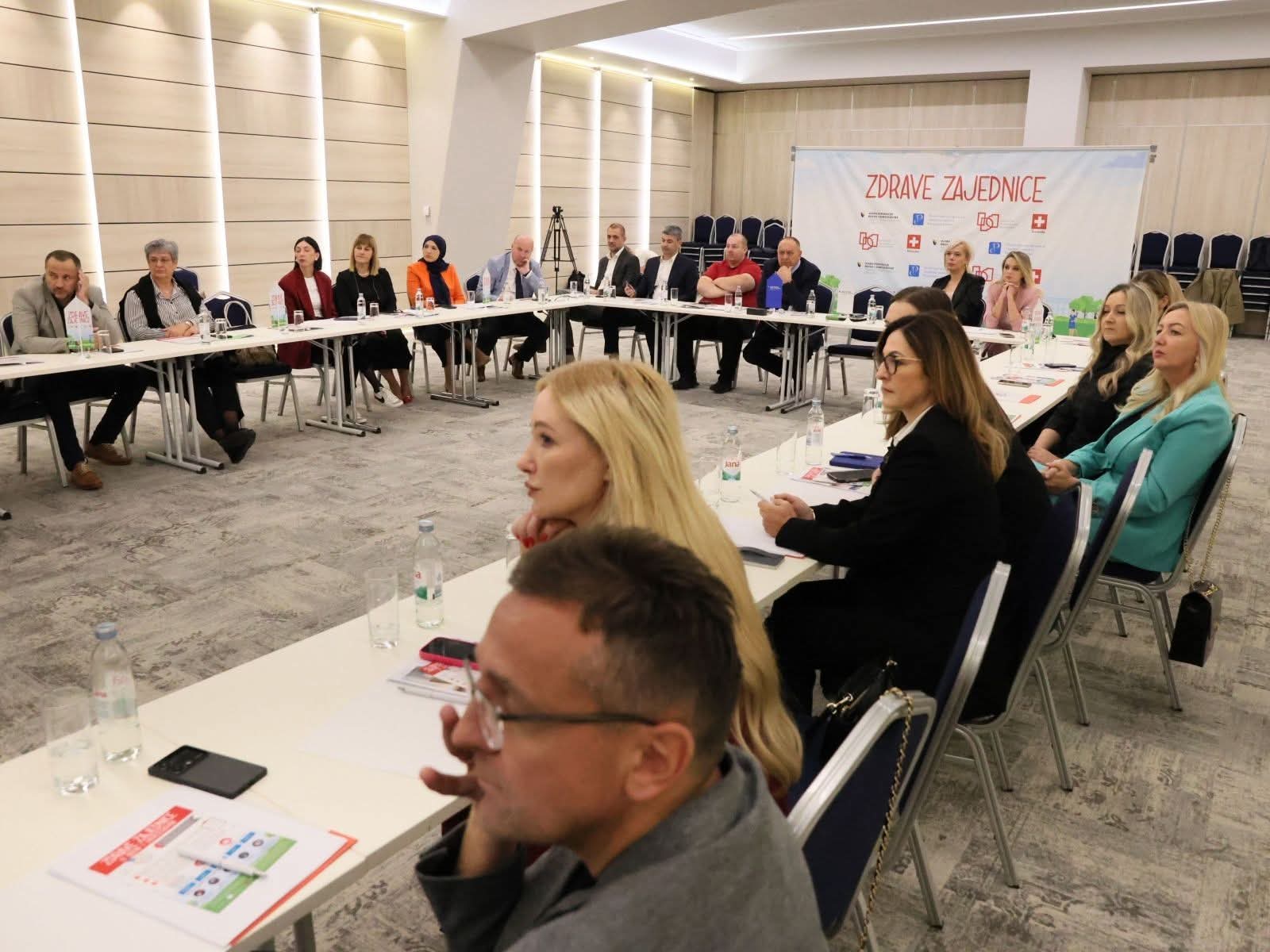 Health Minister ZDK Aida Salčinović at a meeting on strengthening health culture: Joint approach to health and young people’s health