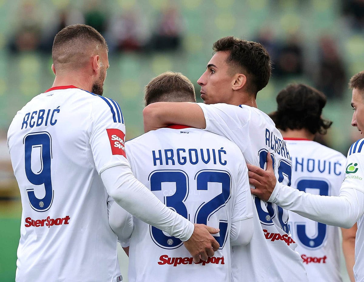 Hajduk convincingly celebrated on the road in Pula