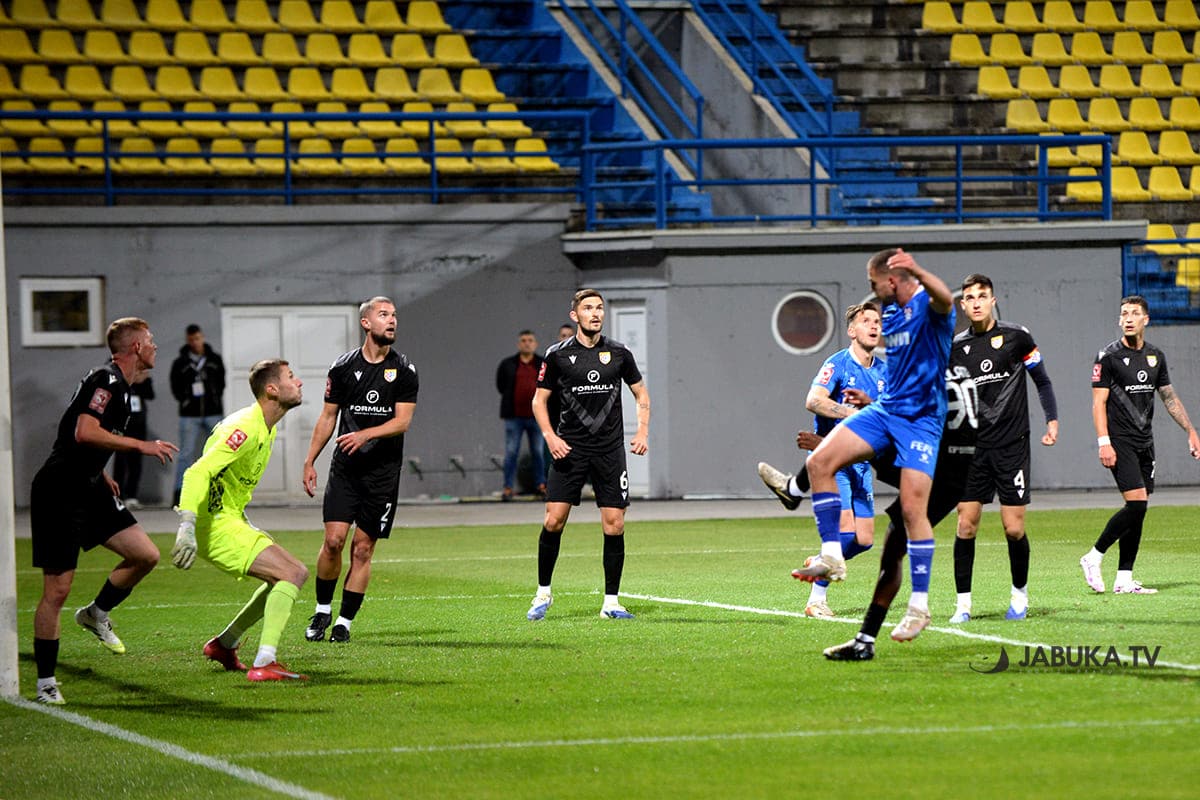 Remi on wetless, Posavac Red card in the last moments